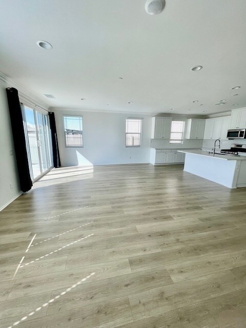 Building Photo - 2538 Wild Rose St