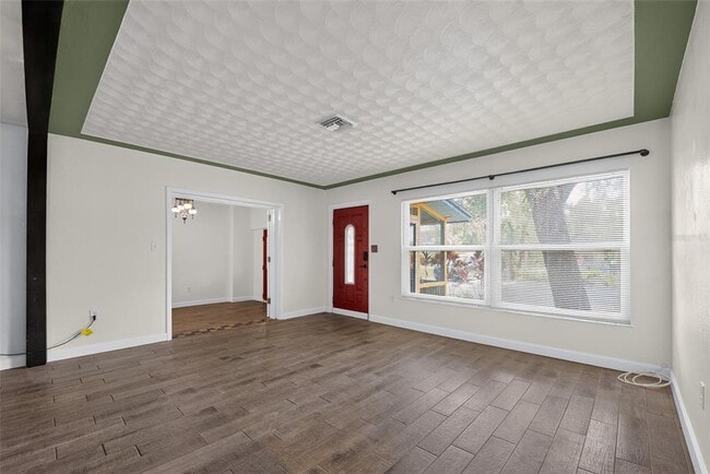Building Photo - 6270 62nd Ave N
