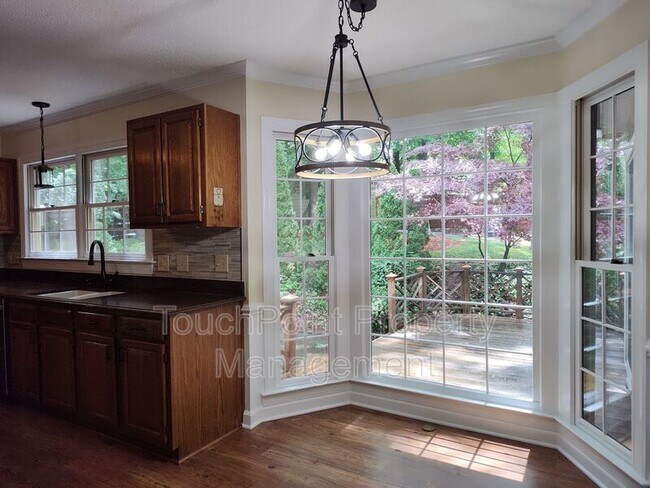 Building Photo - 7235 Kinsmore Ln