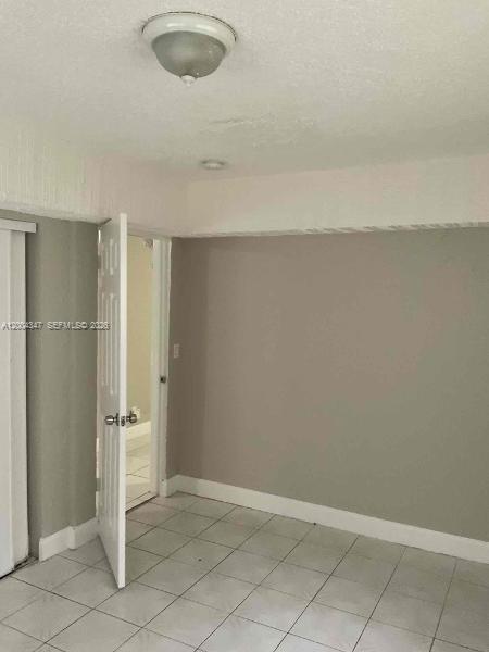 Building Photo - 1389 SW 24th Ave