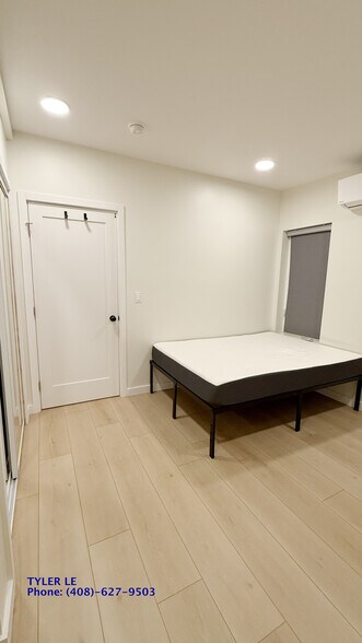 Master Bed - 6115 Fremont St