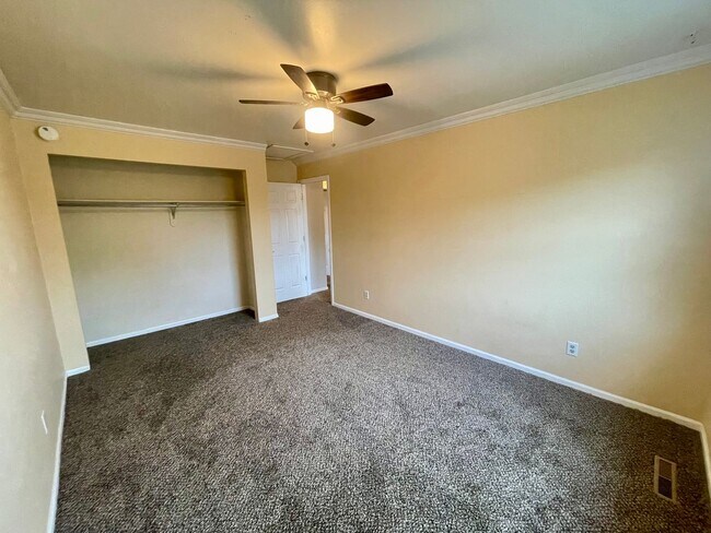 Building Photo - Charming 3-Bed Home Near CSU with Spacious...