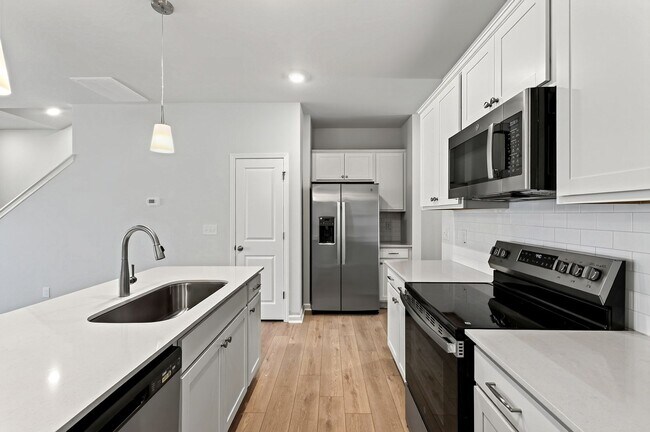 Building Photo - 109 Blue Melody Ave