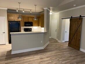 Building Photo - Parkview Apartments