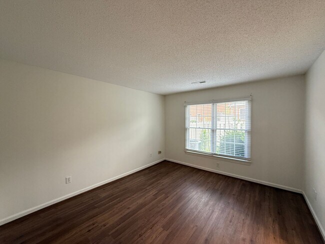 Building Photo - 970 Lytchfield Pl