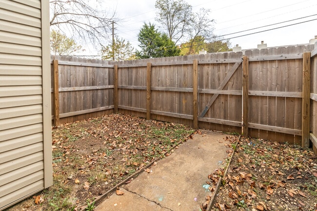 Building Photo - 9157 Cedarpark Ln NW