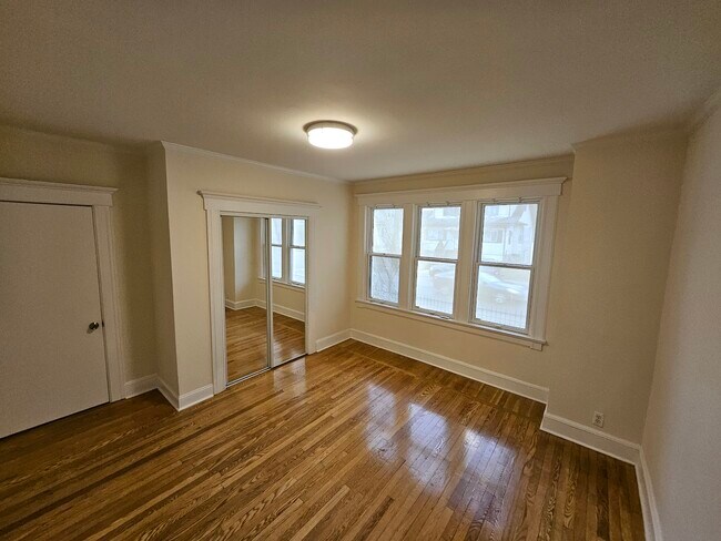 Building Photo - 76 Franklin Ave