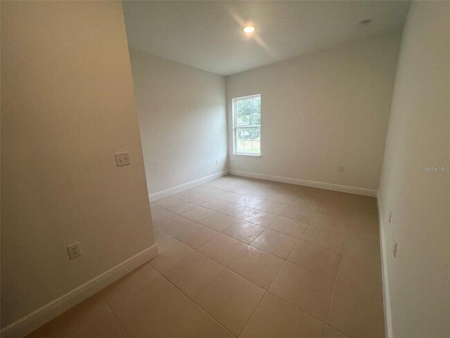 Building Photo - 16170 SW 33rd Ave Rd