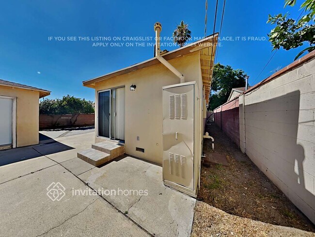 Building Photo - 12000 Lorne St