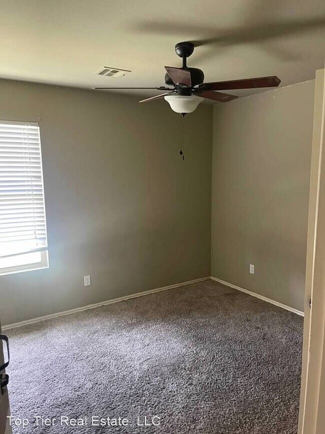 3 br, 2 bath House 2504 Hunters Ct 2504 Hunters Ct Claremore OK