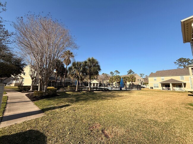 Building Photo - 13600 Breton Ridge St