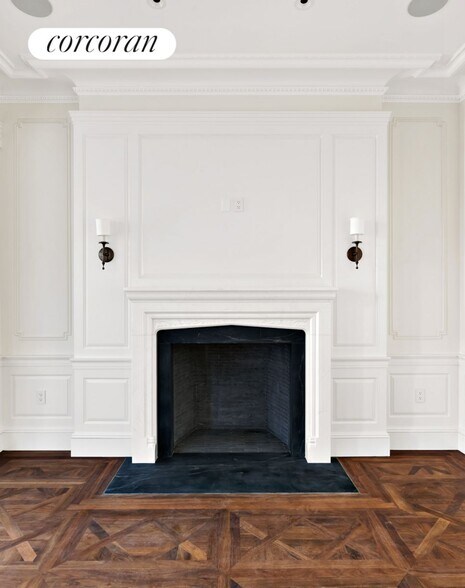 Building Photo - 4 E 64th St