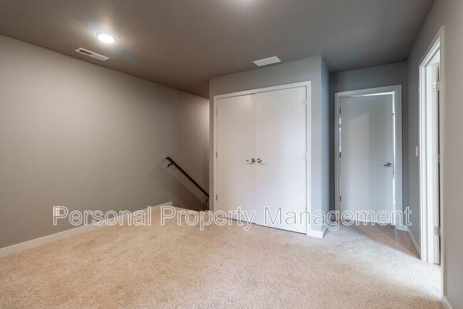 Building Photo - 4313 NE 87th St