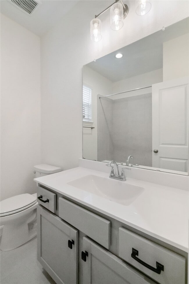 Building Photo - 623 Silver Pear Ct