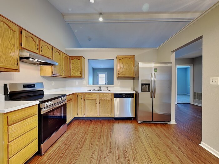 Building Photo - 409 Bridgestone Dr