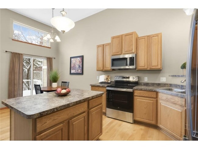 Building Photo - 15256 Maryland Ave