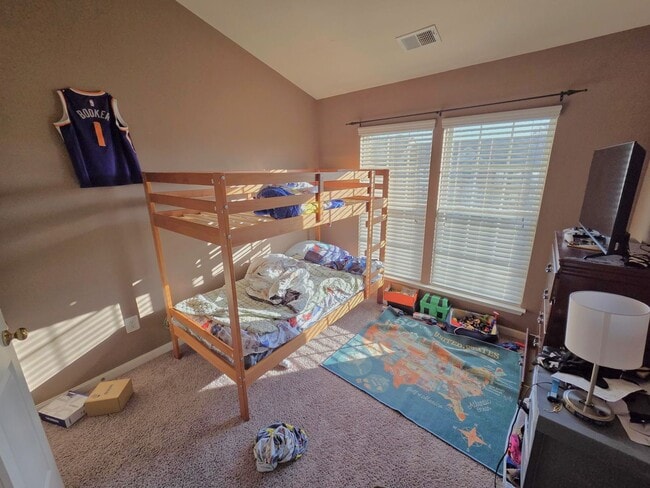 Building Photo - Charming 3 Bed 2.5 Bath End-Unit Townhome with Deck & Patio In The Villages of Saybrook