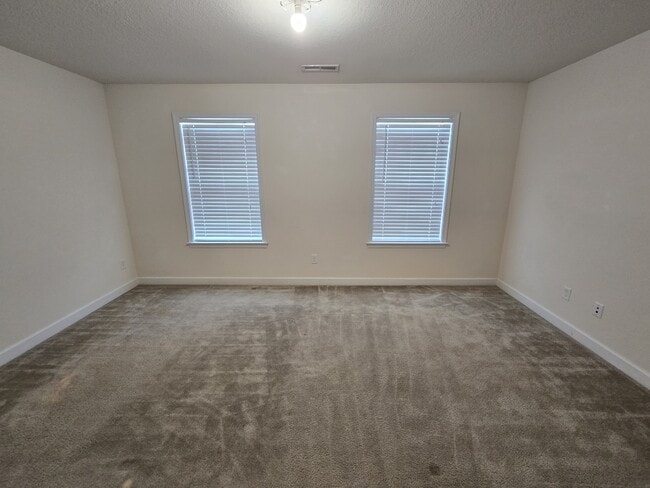 Building Photo - 4724 Bruce St