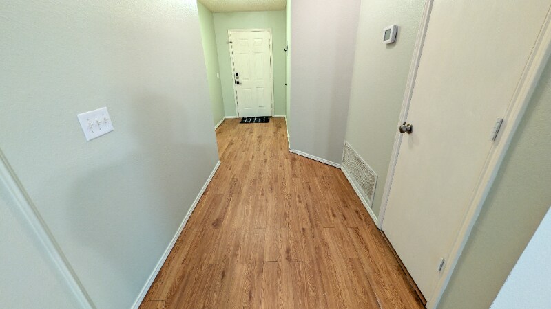 Building Photo - 921 Wintercreek Dr