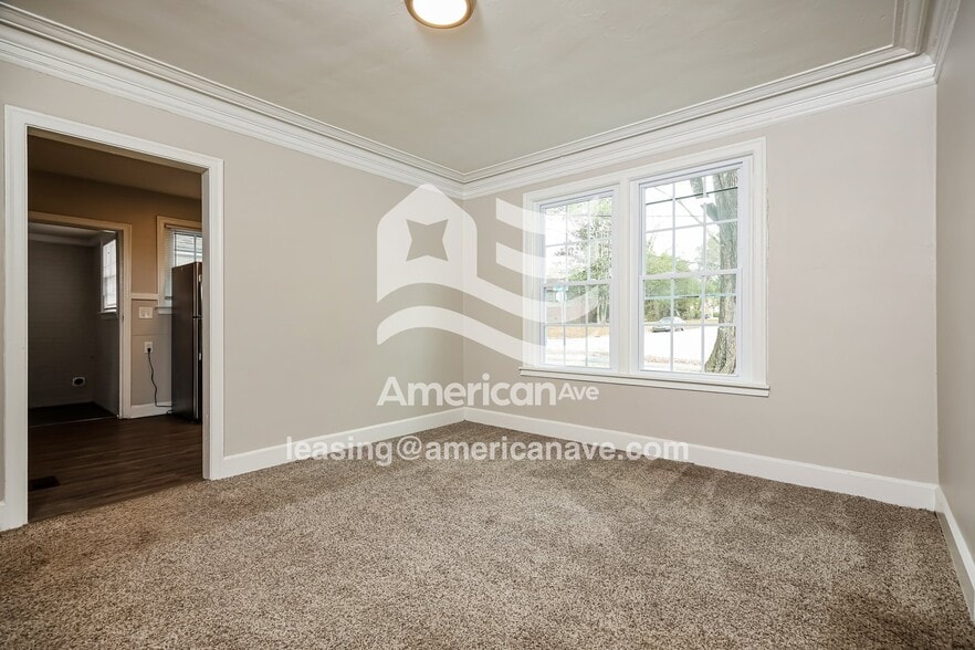 Building Photo - 761 Portland Ave