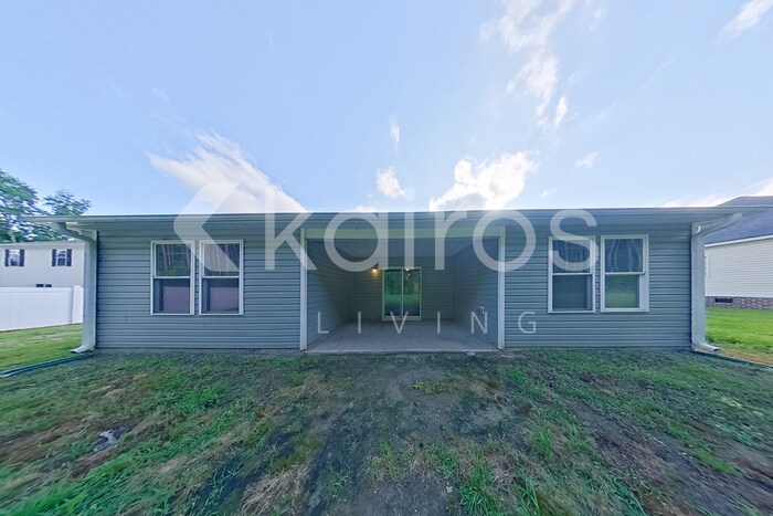 Building Photo - 205 Zachary Ln