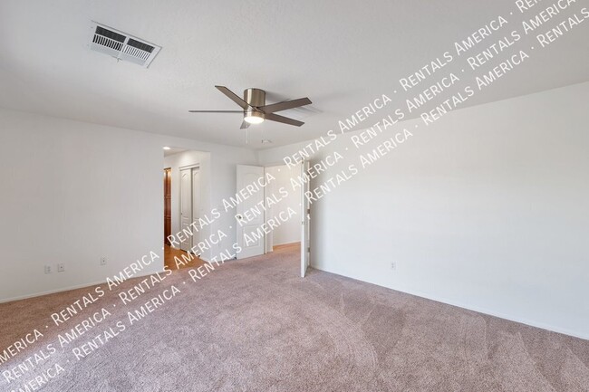 Building Photo - *500 off the 1st full month's rent with a ...