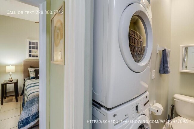 Building Photo - 1229 Century Oaks Dr