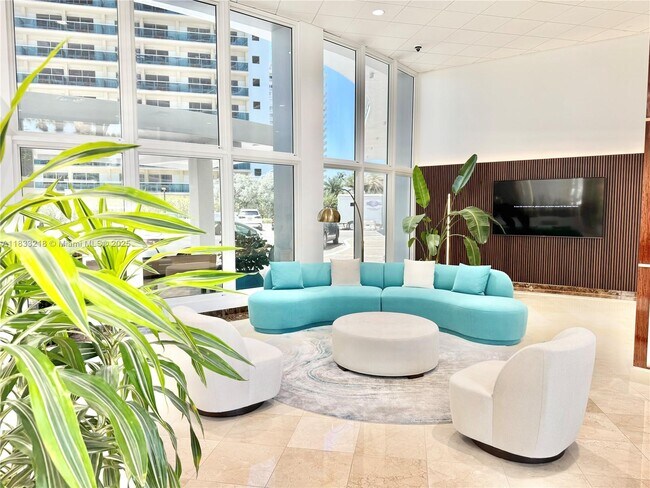 Building Photo - 4100 Galt Ocean Dr