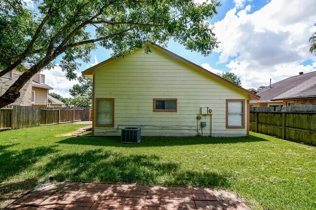 Building Photo - 12655 Mill Wheel Ln
