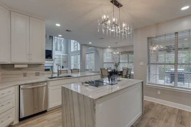 Building Photo - 2010 Indian Trail