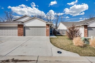 Building Photo - Frolli Villas Alex Plan