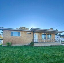Building Photo - Save Over $4,000 – Enjoy 6 Weeks FREE Rent...