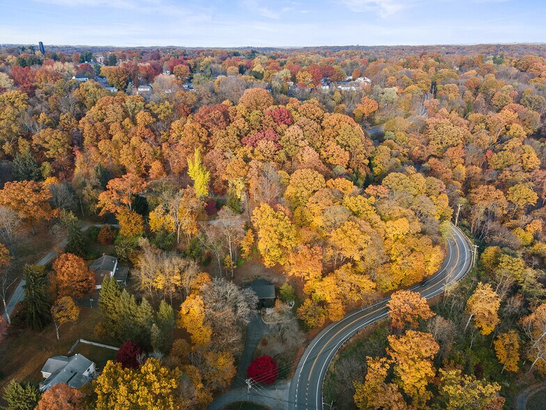 Building Photo - 1 Myrtle Hill Rd