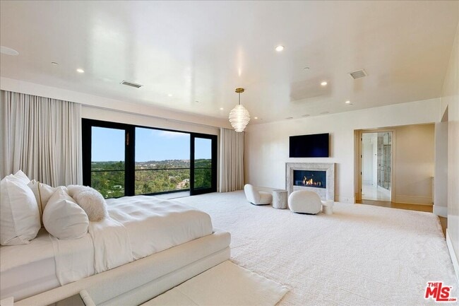 Building Photo - 5757 Hoback Glen Rd