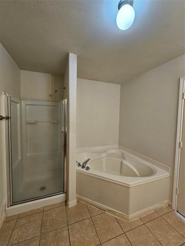 Building Photo - 629 Lazy Crest Dr