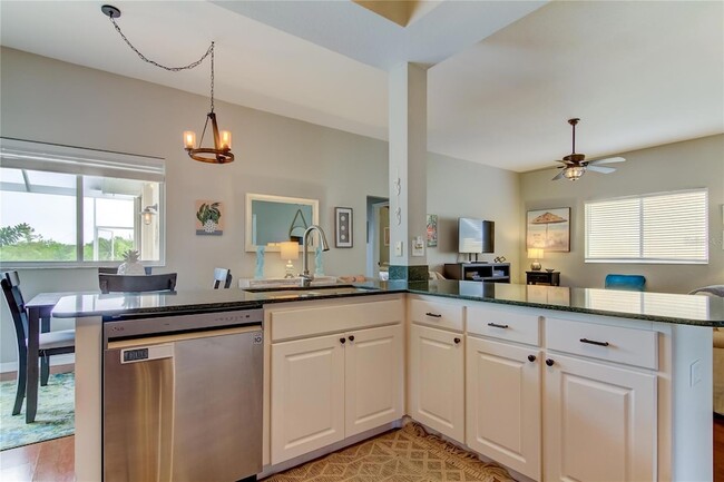 Building Photo - 1421 Beach Club Ln