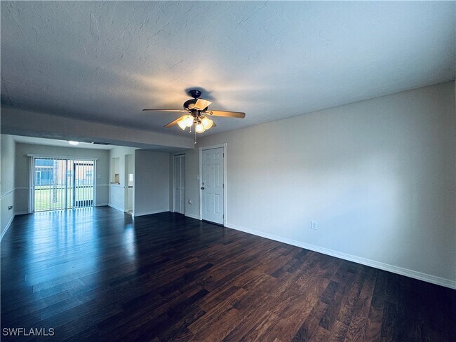 Building Photo - 12670 Kenwood Ln
