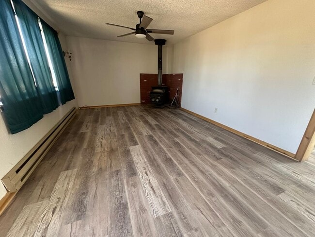 Building Photo - 311 9th St