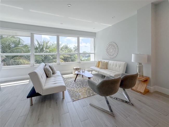 Building Photo - 4925 Collins Ave