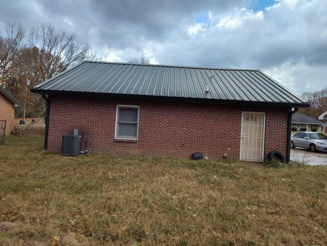 Building Photo - 4080 Puckett Rd