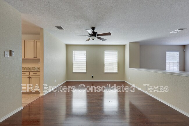 Building Photo - 16734 Basin Oak