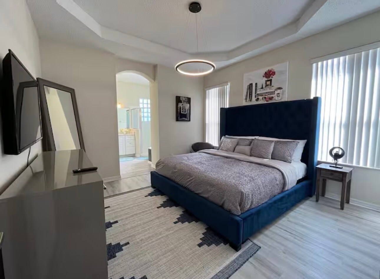 Building Photo - 554 Lockbreeze Dr