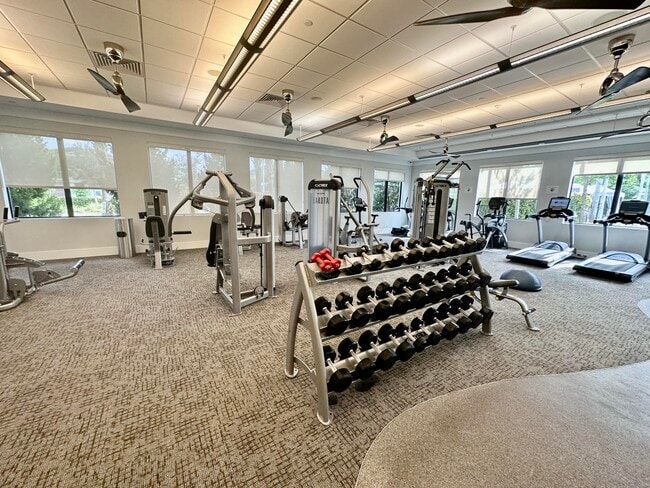 Building Photo - 15377 Green River Ct