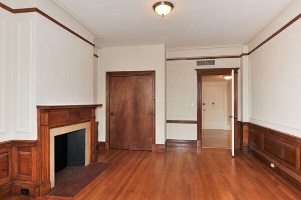 Building Photo - 464-466-466 Commonwealth Ave