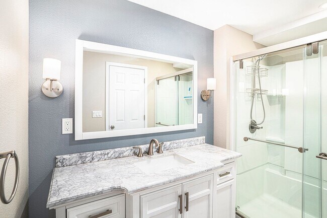Building Photo - Great Home in West Loveland