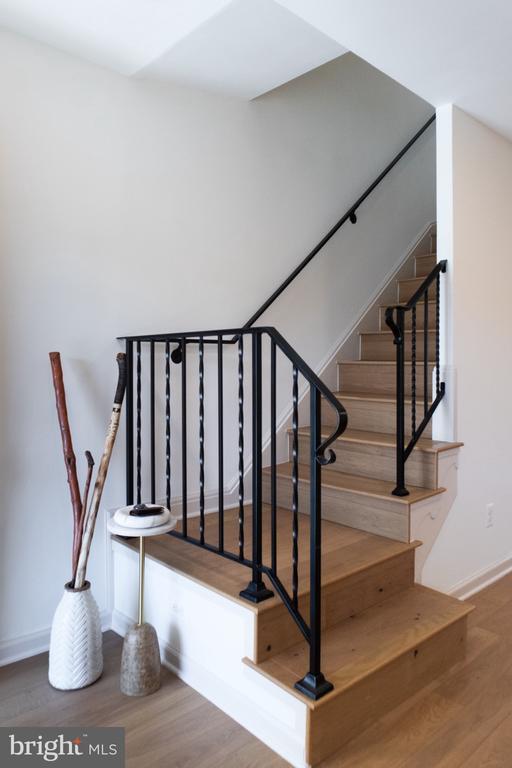 Building Photo - 164 Wesmond Dr