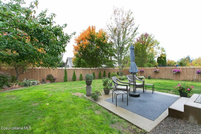 Building Photo - Spacious 5-Bedroom Coeur d'Alene Place Home with Theater Room