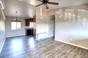 Building Photo - 5554 White Mountain Ave