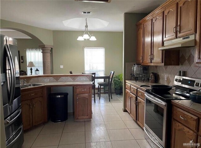 Building Photo - 16 Nappa Valley Dr