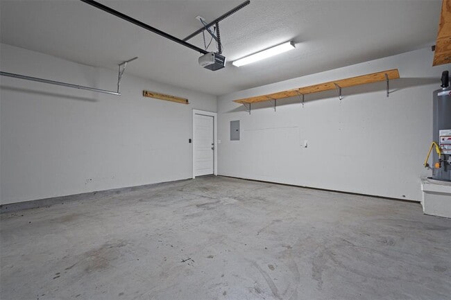Building Photo - 5317 Daimler Dr